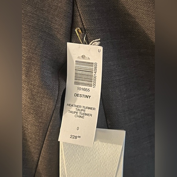 Aritzia Wilfred Blazer NWT - Picture 5 of 6